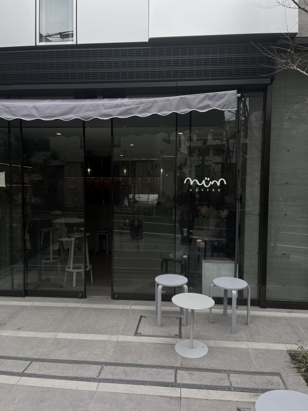 MASH(ﾏｯｼｭ) 渋谷にある洗練された無機質カフェ