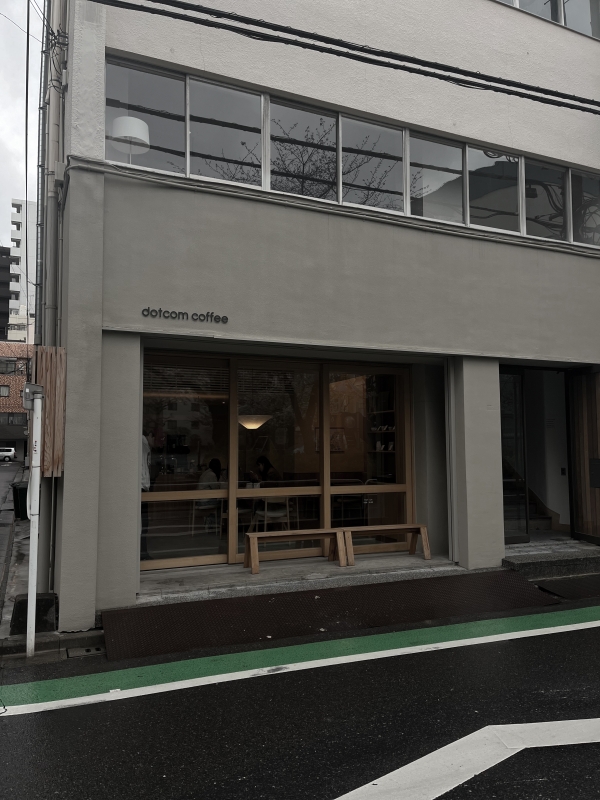 MASH(ﾏｯｼｭ) 浅草橋にある、推し無機質カフェ