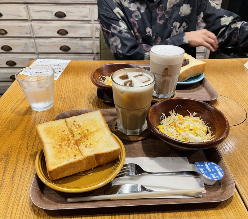 MINE(ﾐﾈ) タケミッチーさんとカフェ行った