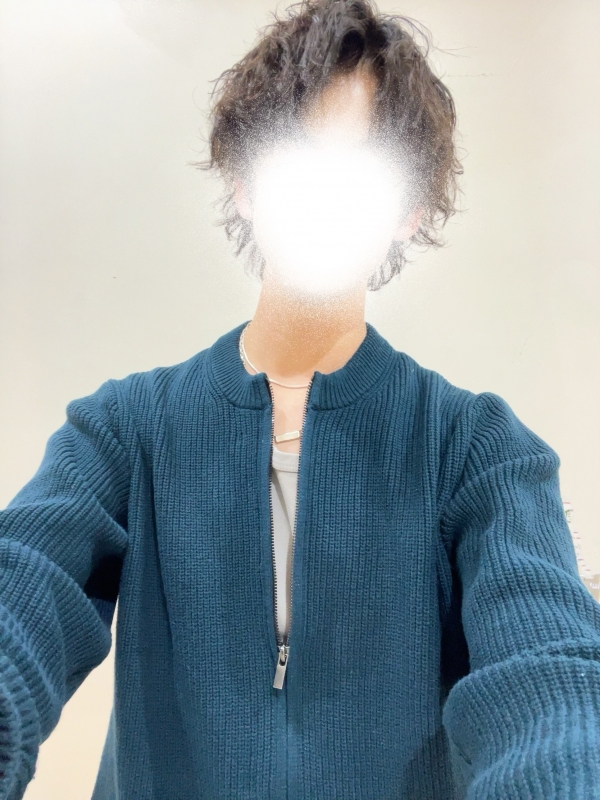 TOURI(ﾄｳﾘ) 三連休おります🥰