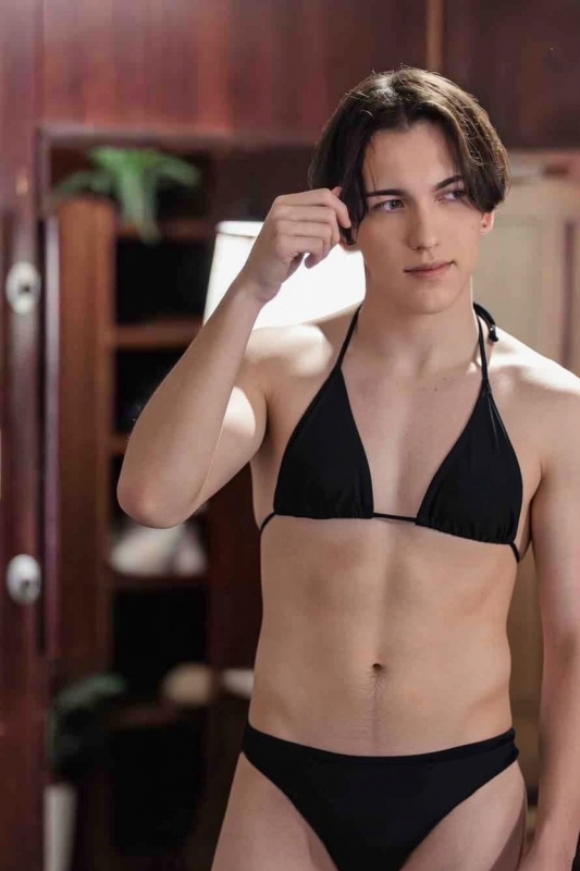 HARRY(ﾊﾘｰ) 🇬🇧夏はビキニ🇯🇵