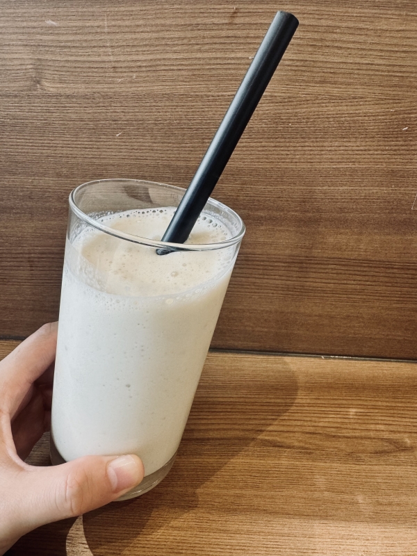 AGITO(ｱｷﾞﾄ) カフェで鬼作業
