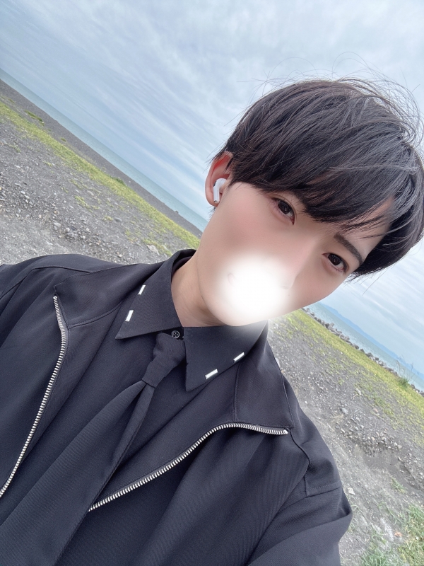 TAEHYUNG(ﾃﾋｮﾝ) 散歩