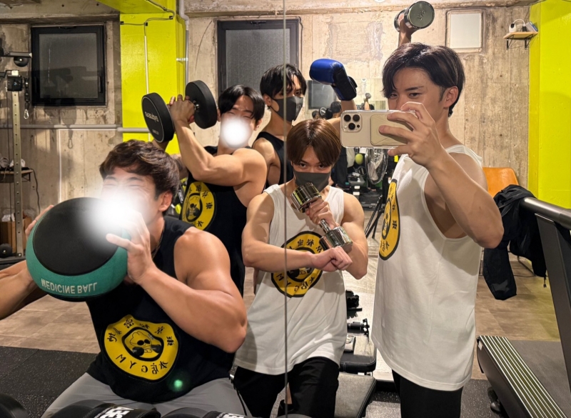 HYUNWOO(ﾋｮﾇ) 💪初公式筋肉キャス💪