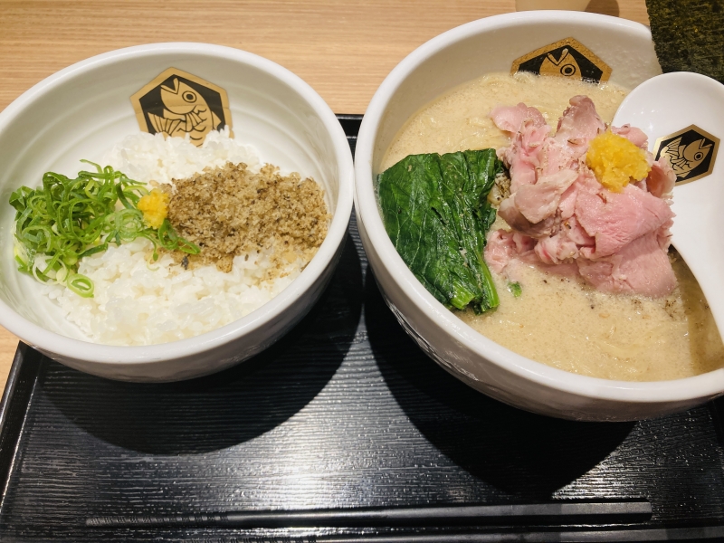 HARRY(ﾊﾘｰ) 🇬🇧鯛ラーメン🇯🇵