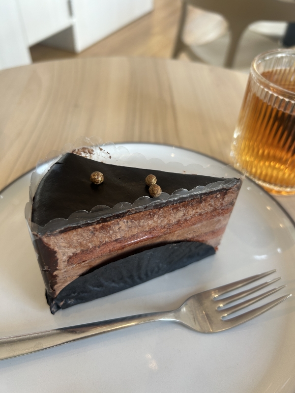 UTARI(ｳﾀﾘ) チョコレート専門店で。 