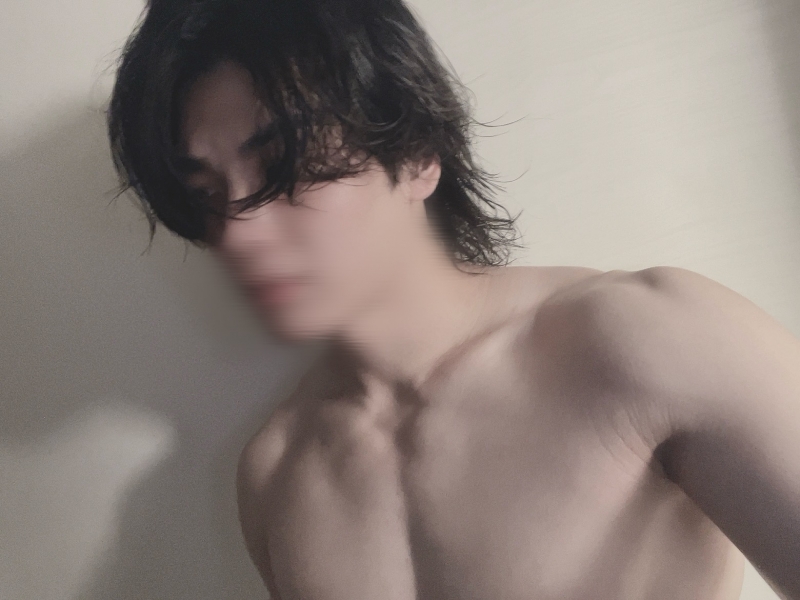 KEN（ｹﾝ） 寝起き