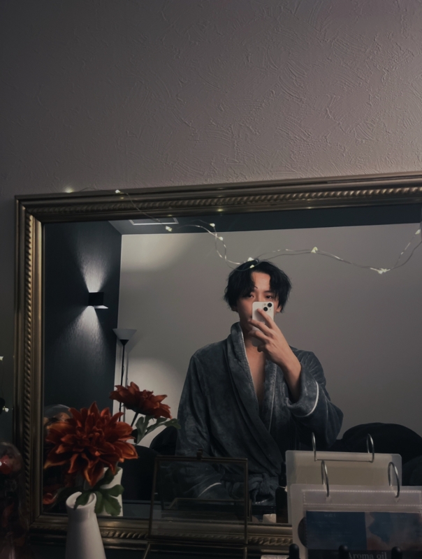 EIJI(ｴｲｼﾞ) マッサージを受けに