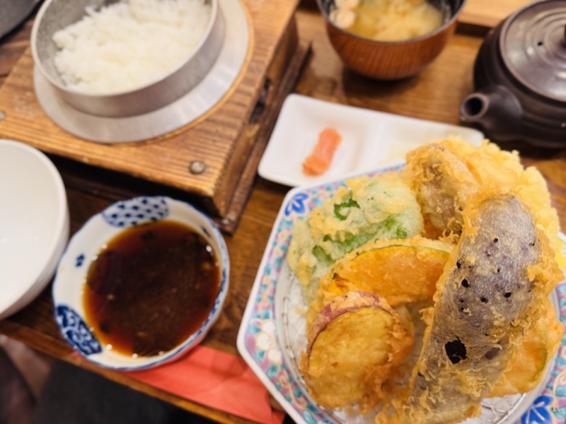 KAREN(カレン) なんでもない食事