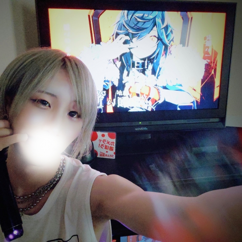 NOIN(ノイン) ゆーあーKING👑✨
