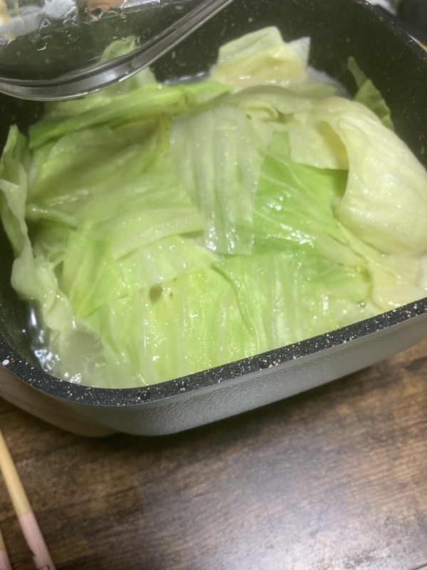 KYLE(カイル) ナベ、、、?