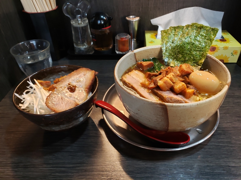 ウラベ またまたラーメン食べました！