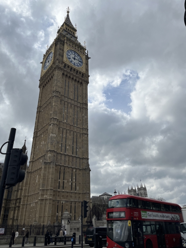 SHINNOSUKE(シンノスケ) 海外出張