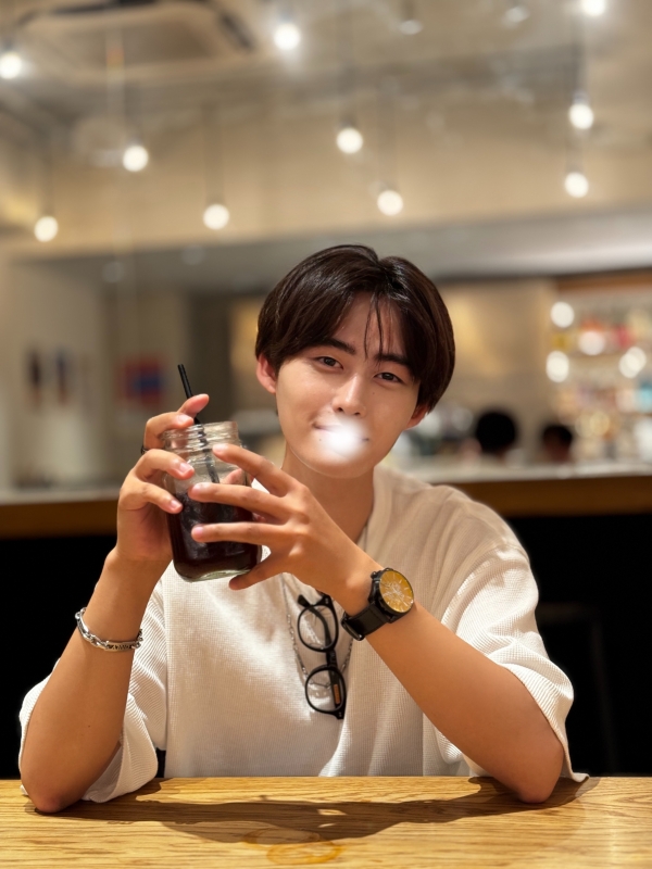 UTA(ウタ) 달달하게 놀자(イチャ甘しよ)
