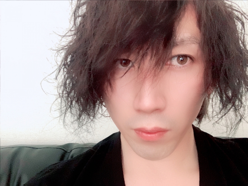 TAKAYA(タカヤ) 黒髪にしたよん♡