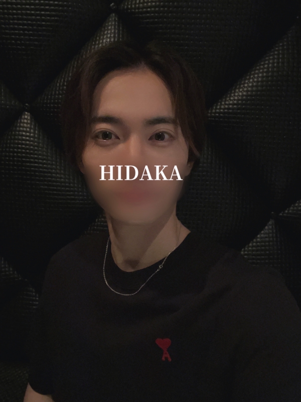 HIDAKA(ﾋﾀﾞｶ) 甘え下手な子ほどかわいいし甘やかしたくなる