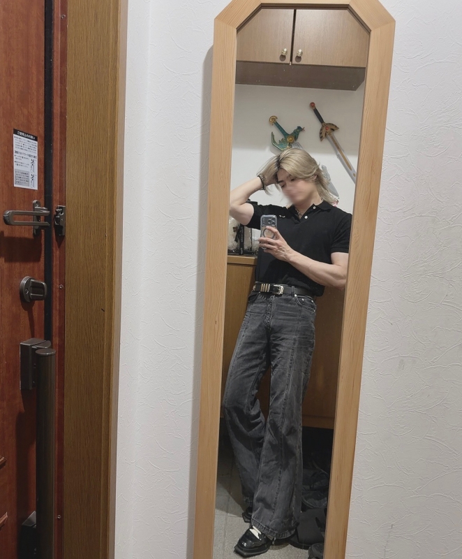 KEN（ｹﾝ） ポロシャツ×フレアパンツ