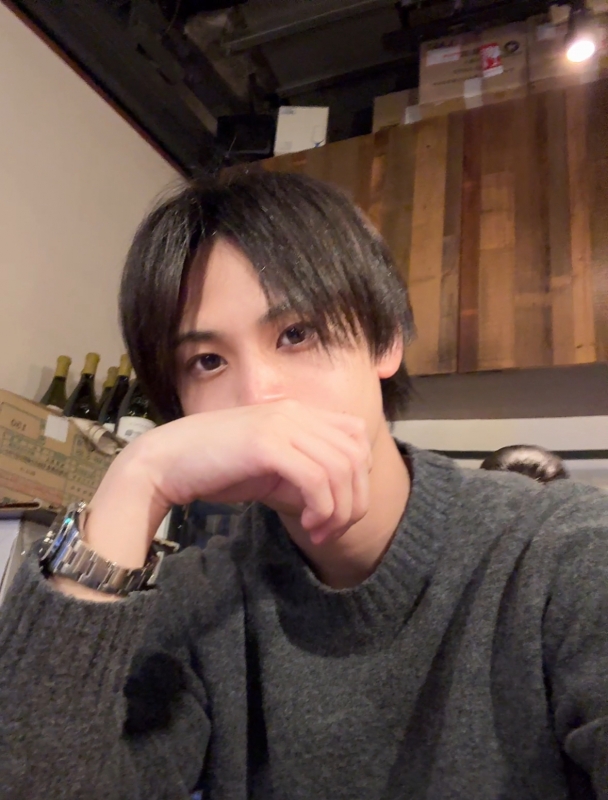 SHU(ｼｭｳ) 📚🦒 アフリカの諺シリーズ vol.1 「バッファローに追われて木のてっぺんに登るはめになったら、景色を楽しみなさい」