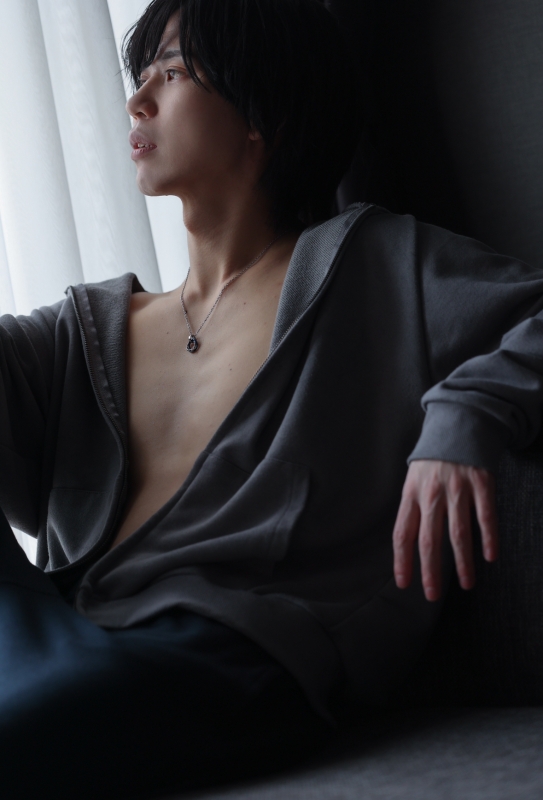 YUNI（ﾕﾆ） Tバックと紐パンはどちらが好きですか？