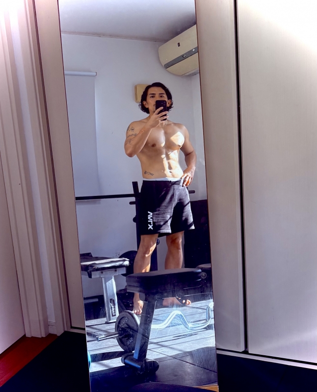 MOCHI（ﾓﾁ） 紅葉は見に行かない。