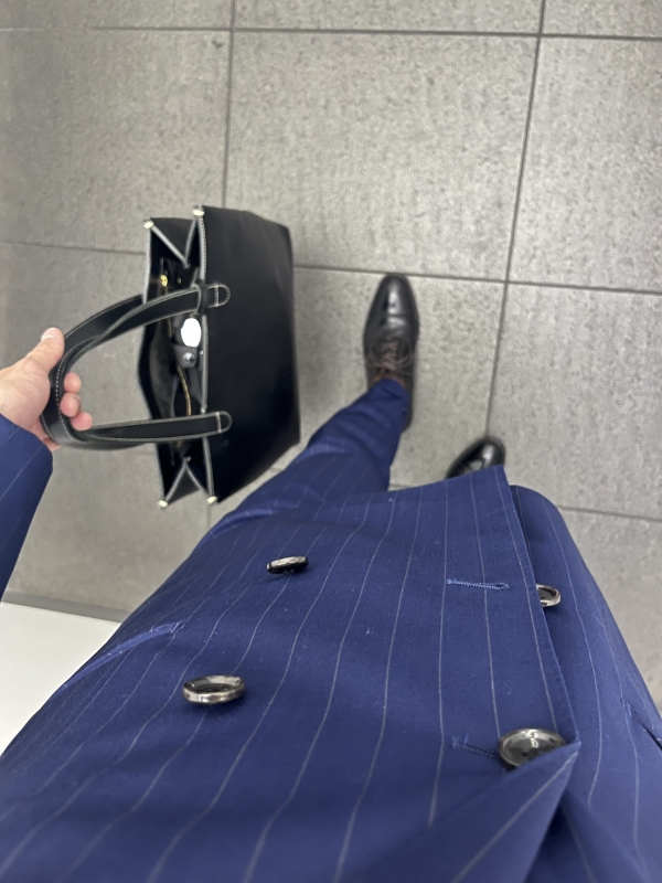 SHINNOSUKE(シンノスケ) スーツもコスプレらしい