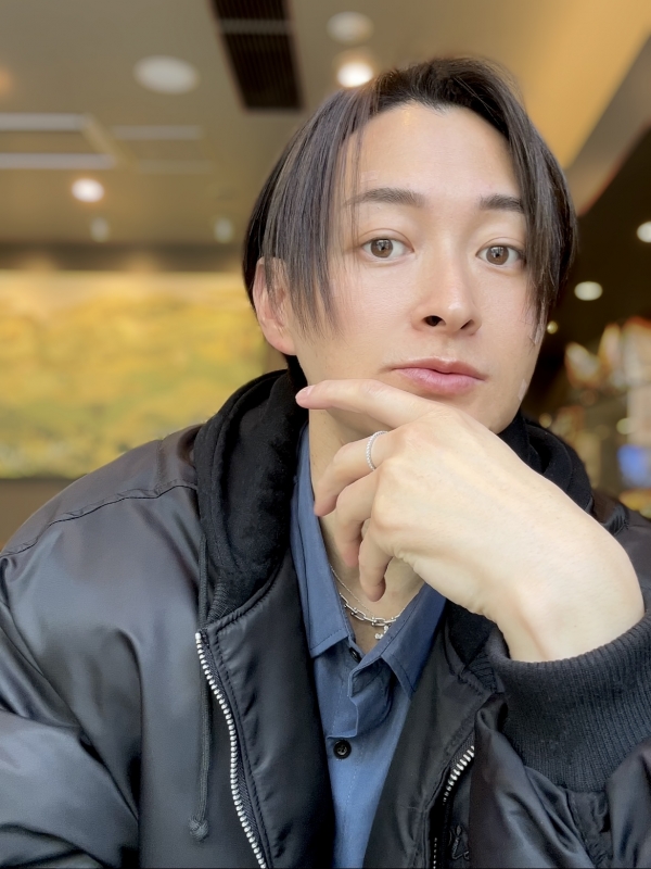 KONOSUKE(コウノスケ) おはよ、今日も寒いね