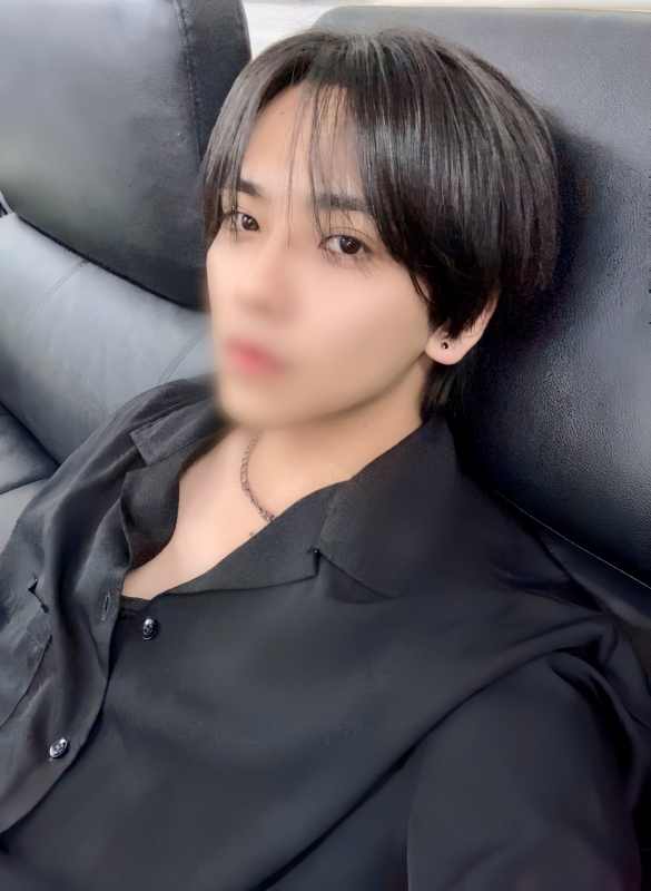 AKI(アキ) ひっつき虫🐶