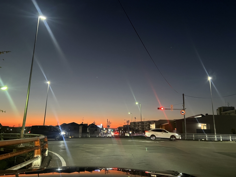 KOH(コウ) 昼間と夜が混ざる時