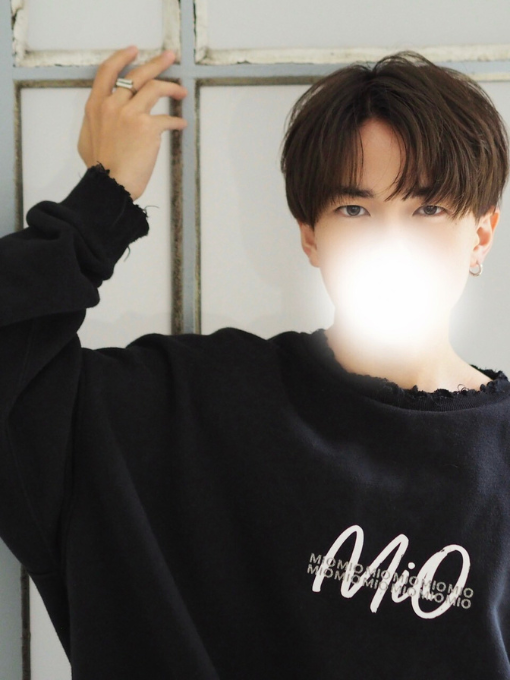 HIKARU(ﾋｶﾙ) あけましておめでとうございます🌓