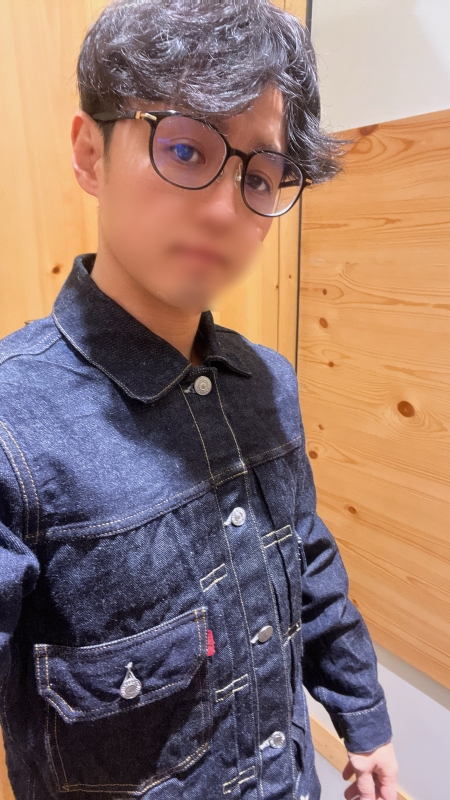 KOH(コウ) セラピストの服装