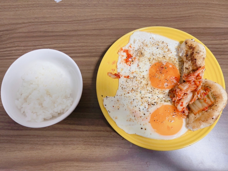 MOMIJI(ﾓﾐｼﾞ) 紅葉と一緒にご飯食べるー？？