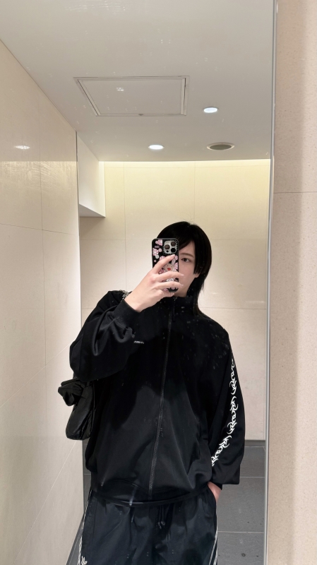 SEIYA(ｾｲﾔ) 黒い服ばっかり着ちゃう