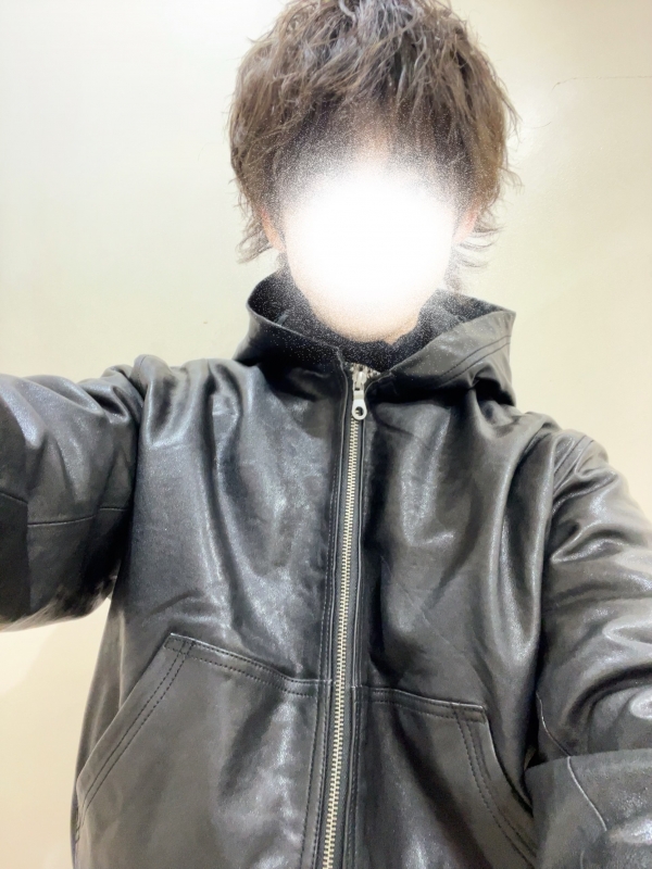 TOURI(ﾄｳﾘ) 本年もよろしくお願いします☺️✨