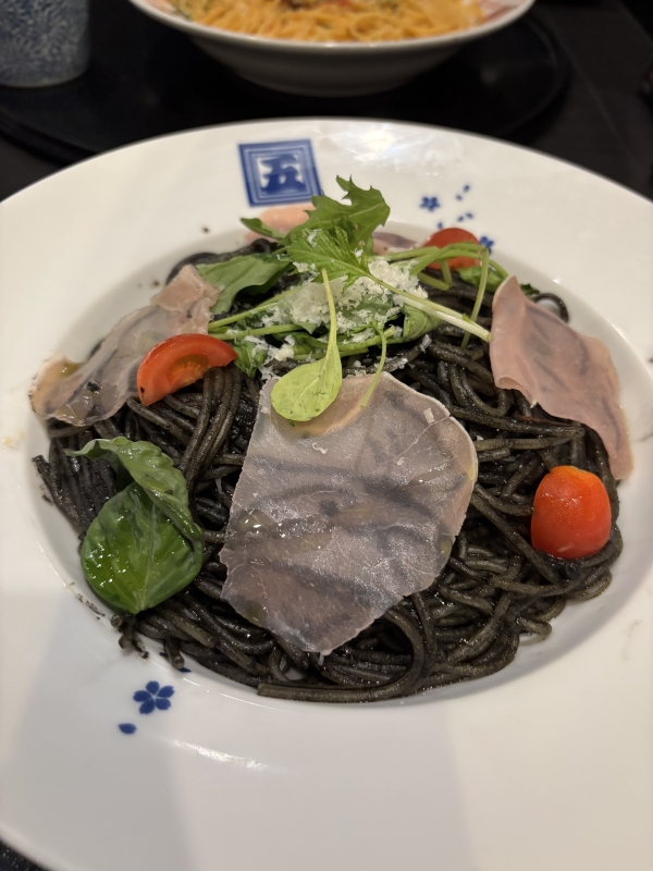 HIKARU(ﾋｶﾙ) イカスミパスタ
