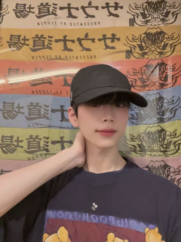 KENTO(ケント) 自撮りだけは本当に慣れない…😭
