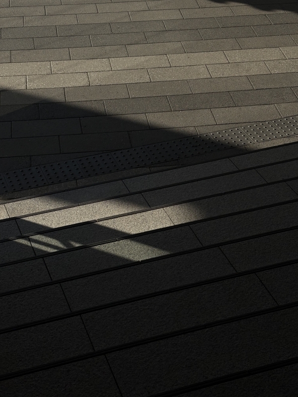 MASH(ﾏｯｼｭ) 宮下パークにて、自然光。