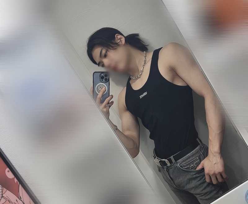 KEN（ｹﾝ） ロン毛タンクトップ