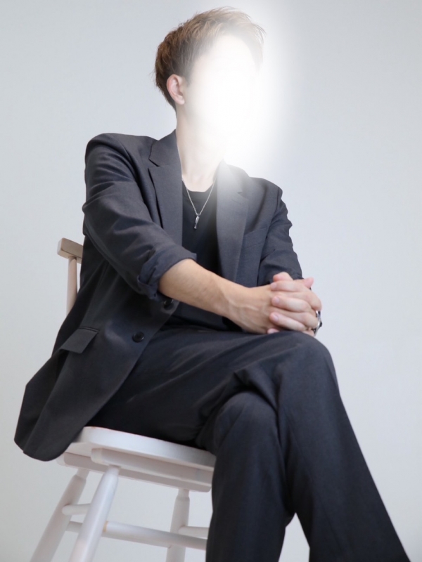 SEIJI(ｾｲｼﾞ) 安心してるのに、少しだけ意識してしまう😌