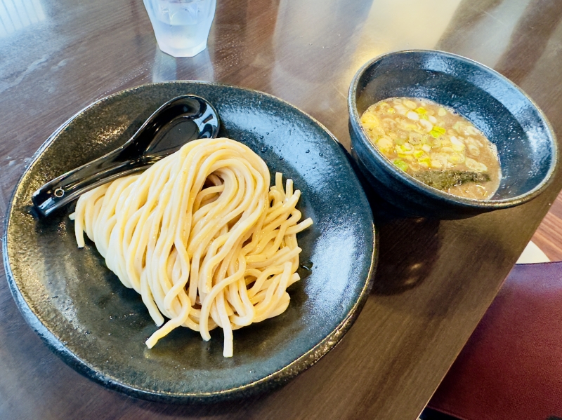 TOMOE(ﾄﾓｴ) 麺屋　絆🍜