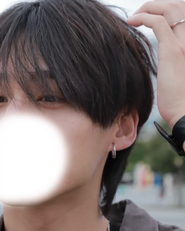 MASH(マッシュ) 目元、雰囲気