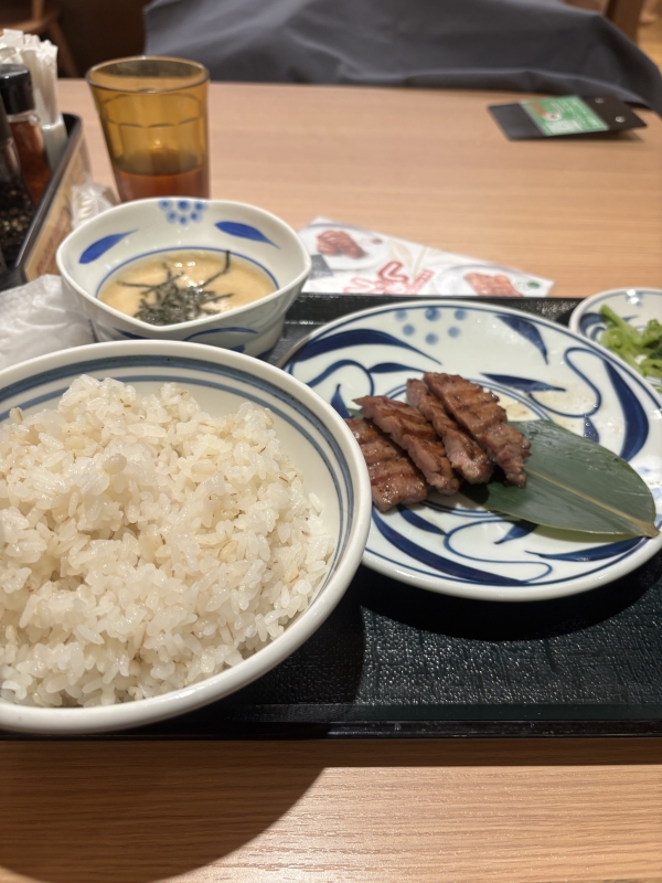 HIROTO（ﾋﾛﾄ） 健康！