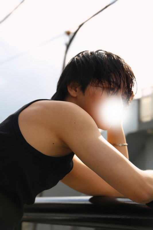 MAKITO(ﾏｷﾄ) 世間の賑やかさと、ふとした余白に