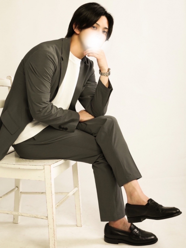 SHU(シュウ) 【今日という日を、静かに閉じる時間に🌃】