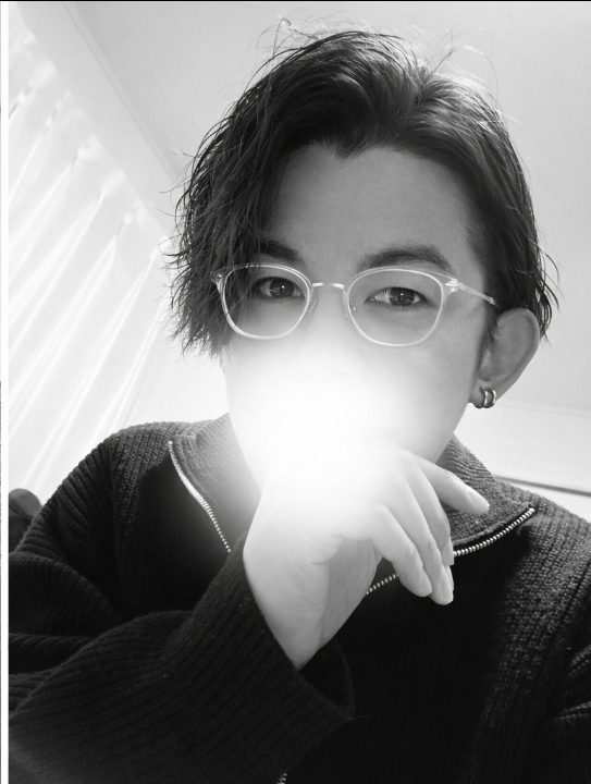 SEIICHIRO(ｾｲｲﾁﾛｳ) メガネキャラでいこうと思ったけど