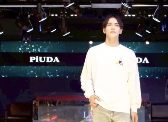 HARRY(ﾊﾘｰ) 🇬🇧モデルプレス掲載🇯🇵