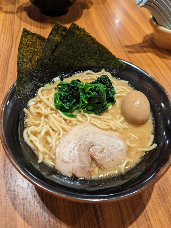 MISAKI(ﾐｻｷ) ラーメン県の生まれなので