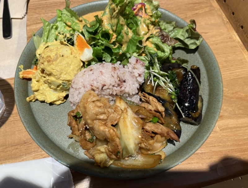 MISAKA(ﾐｻｶ) サラダもりもり