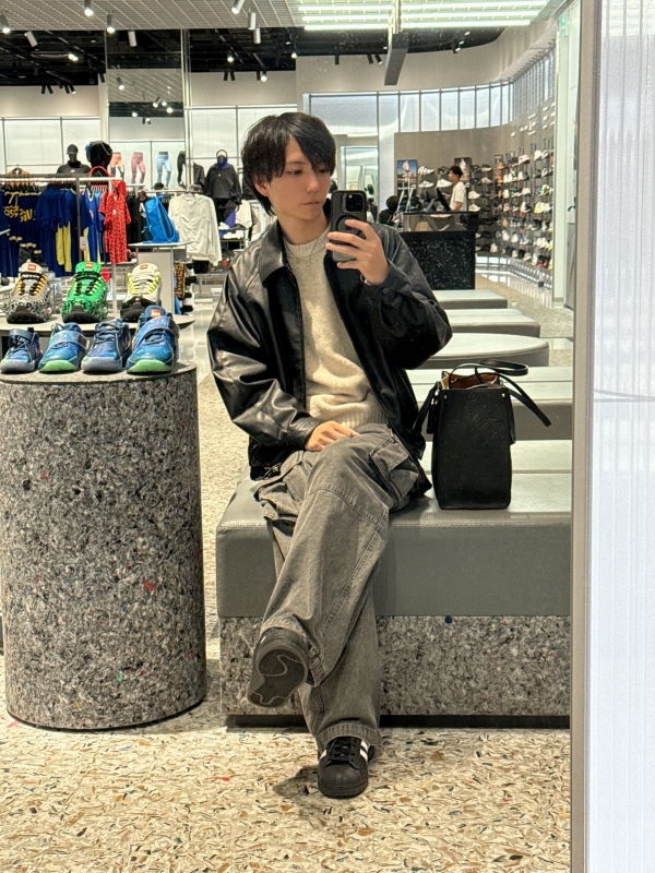 AZUMA（ｱｽﾞﾏ） 今日と明日は休みだよ