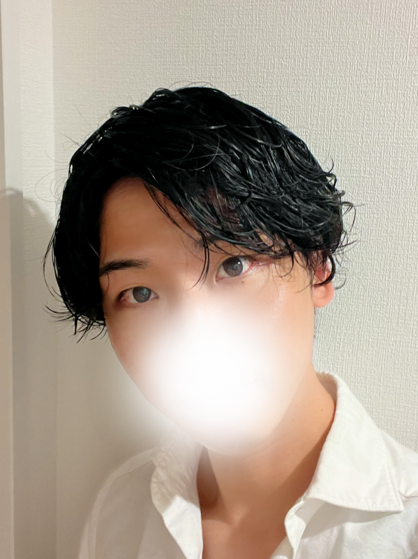 JINON(ジノン) 【金曜の夜ですね🌙】