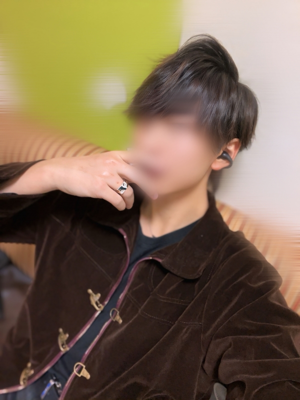 RITSUYA(ﾘﾂﾔ) 【11/24本日の出勤コーデ🌷】